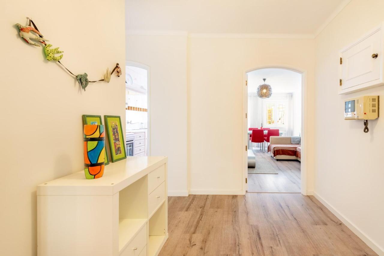 カルカヴェロスGuestready - Minimalist Downtown Apt With Terraceアパートメント エクステリア 写真