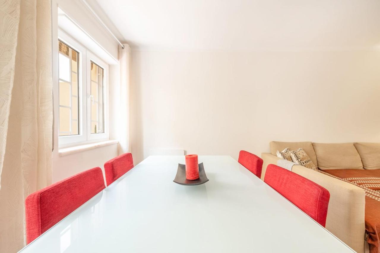 カルカヴェロスGuestready - Minimalist Downtown Apt With Terraceアパートメント エクステリア 写真